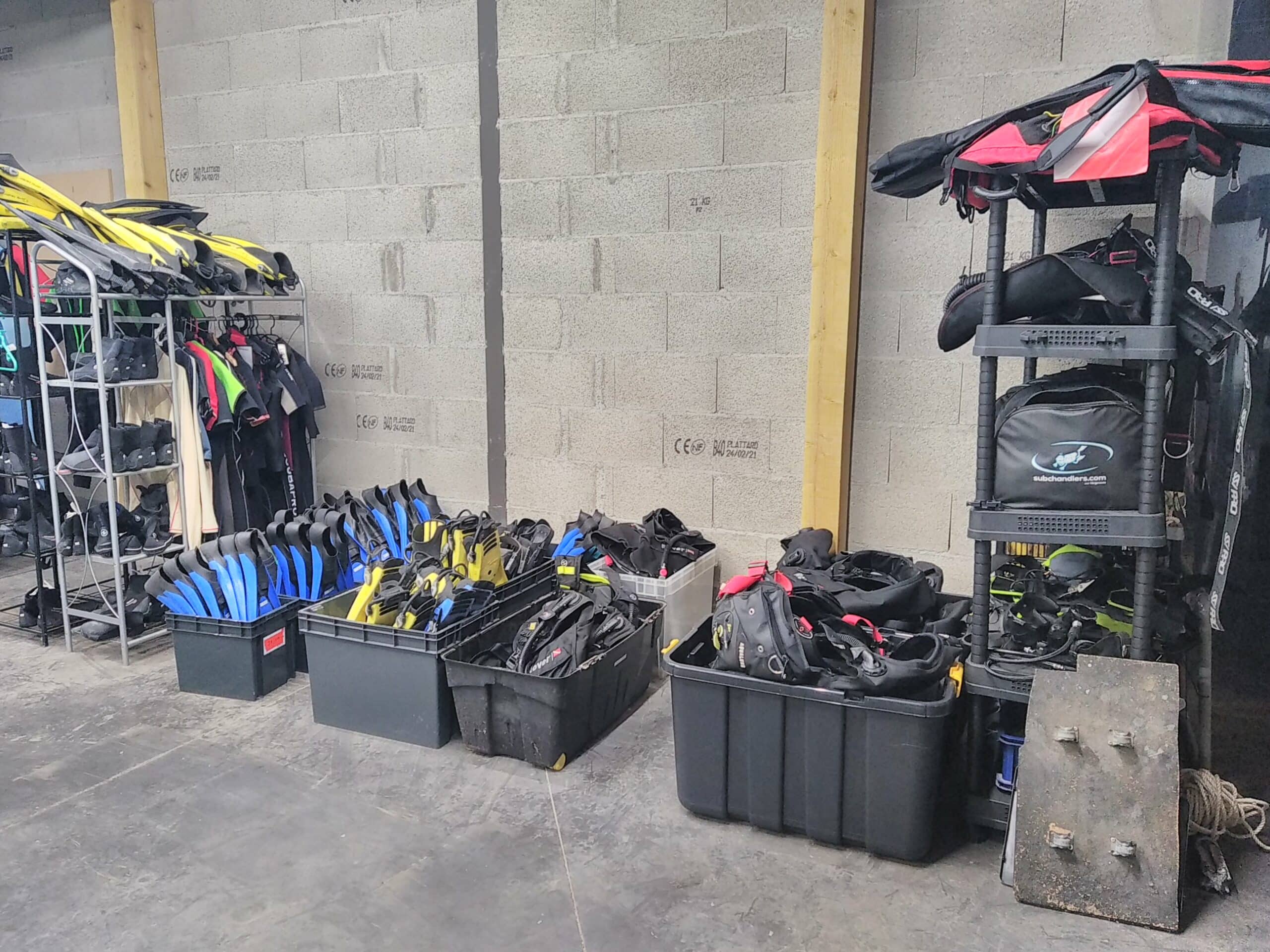 Stockage de matériel Néréides Plongée Location de matériel